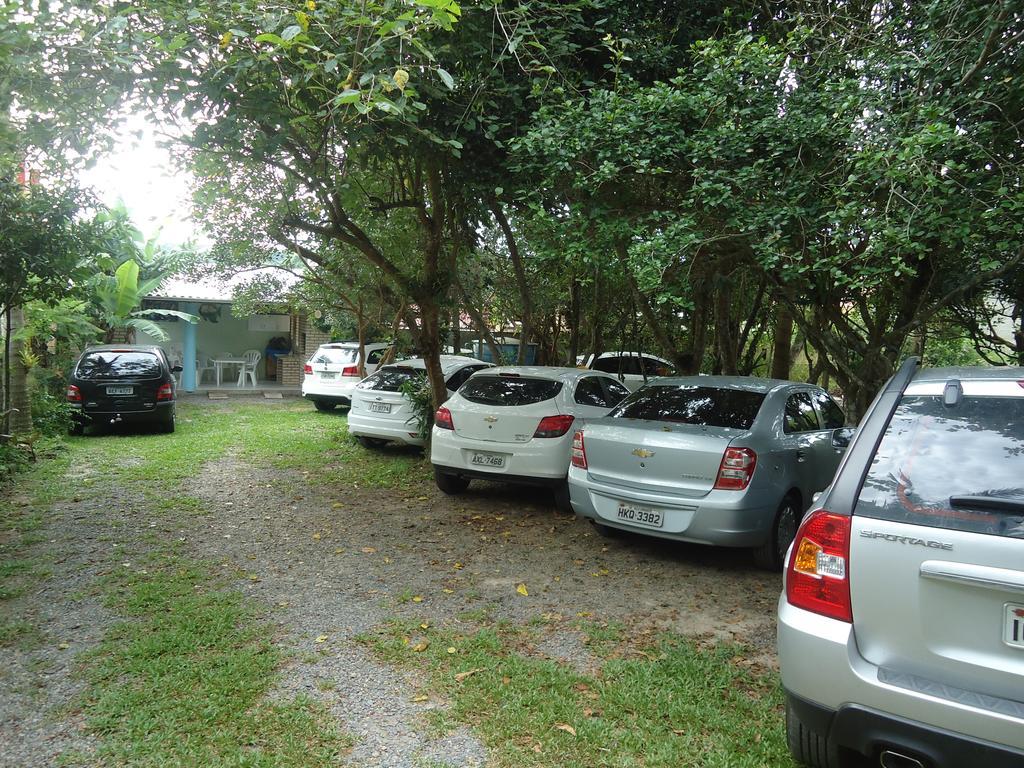 Residencial Aracua Hotel Bombinhas Exterior photo