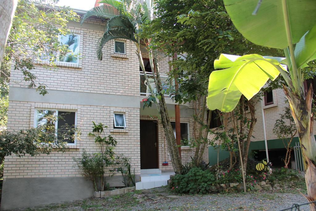 Residencial Aracua Hotel Bombinhas Room photo
