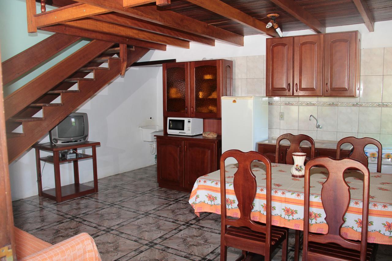Residencial Aracua Hotel Bombinhas Exterior photo
